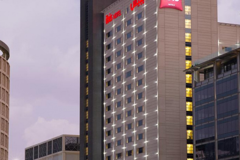 IBIS ONE CENTRAL HOTEL - Изображение 1